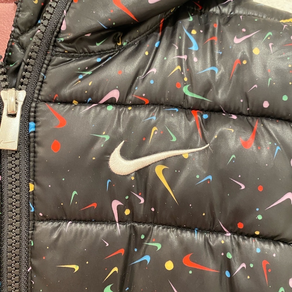 Nike Just Do It printed puffer jacket size L 6/7 years - Picture 4 of 5